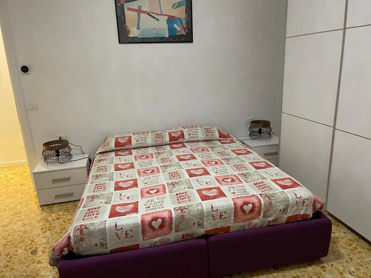 Bed and Breakfast Joys House Bergamo 0*,  Włochy