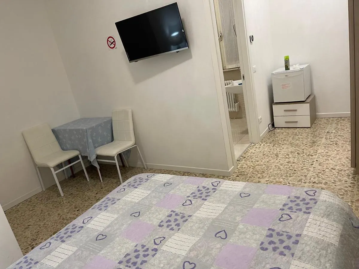 Bed and Breakfast Joys House Bergamo 0*,  Włochy